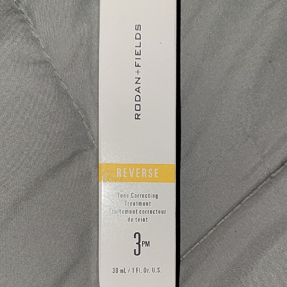 Rodan + Fields Reverse Treatment in White and Yellow
